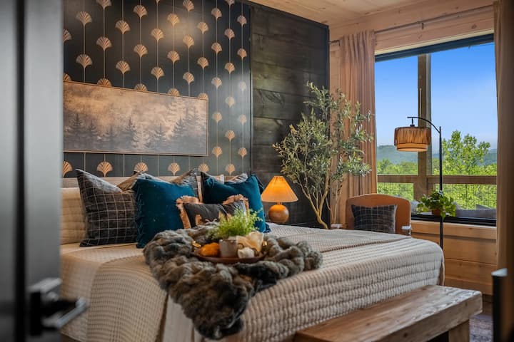 Luxe New Build | Private Pickleball + Mtn Views