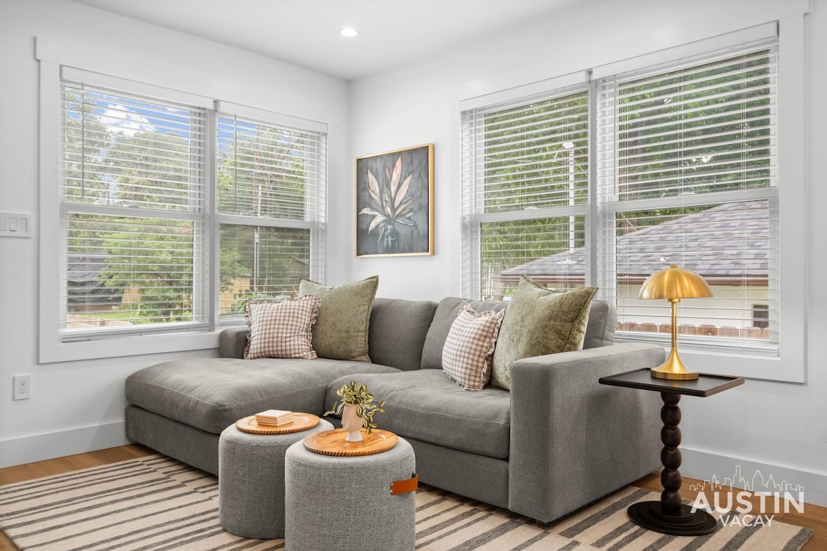 Settle In | Renovated High-End E Austin 2BR Home