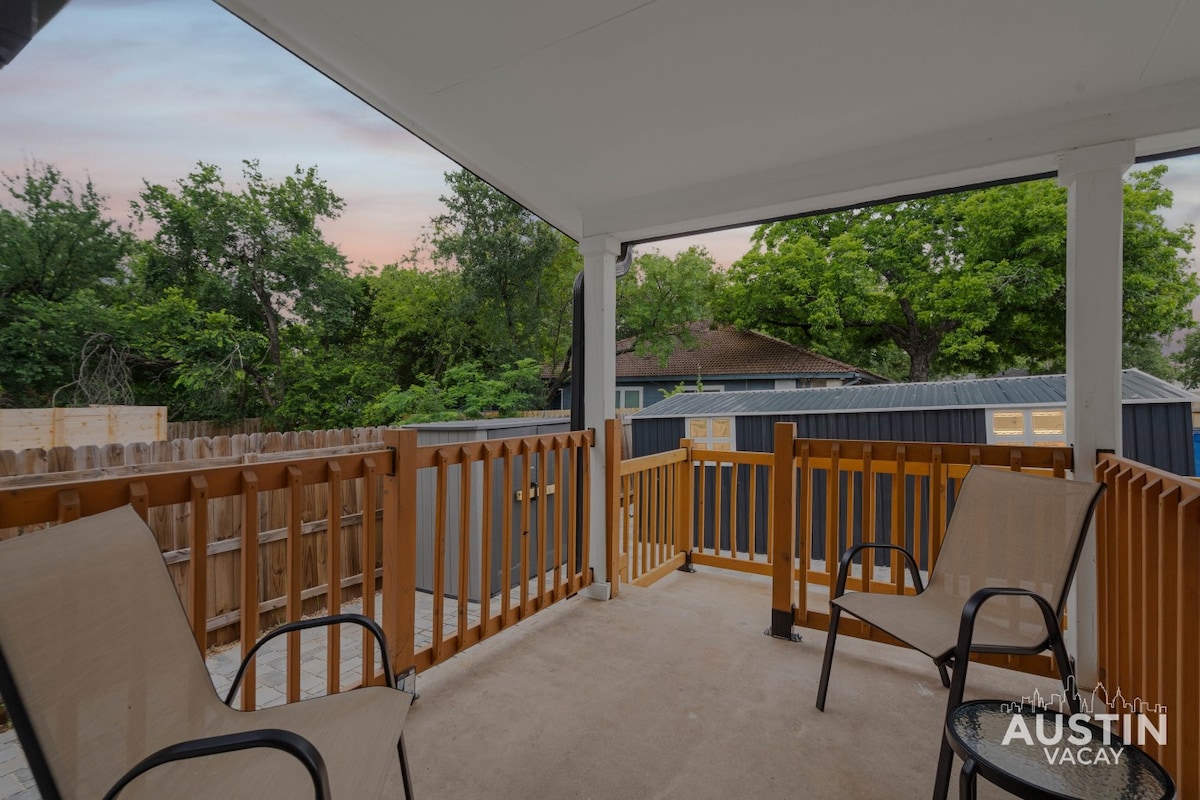 Settle In | Renovated High-End E Austin 2BR Home