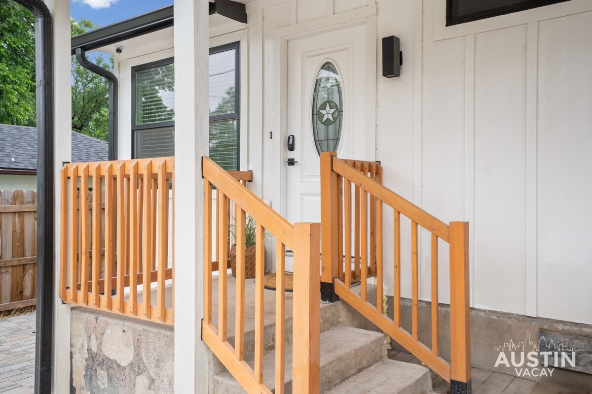 Settle In | Renovated High-End E Austin 2BR Home