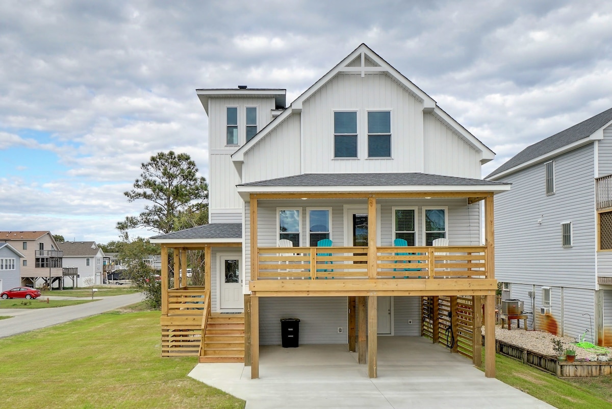 Prime OBX Location! Beach, Bay Drive New for 2026!