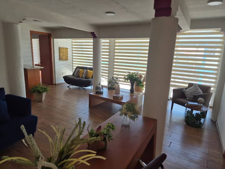 Departamento Acogedor Con Excelente Ubicación. - Ciudad Guzmán