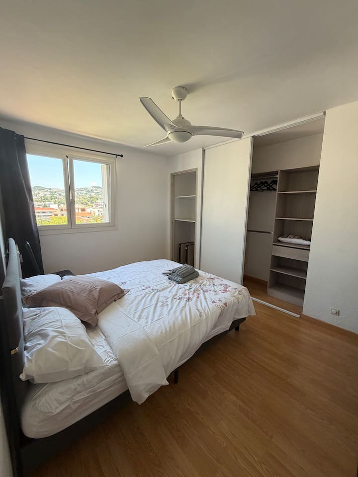 Appartement 3 Pièces Avec Garage à Cannes - Cannes