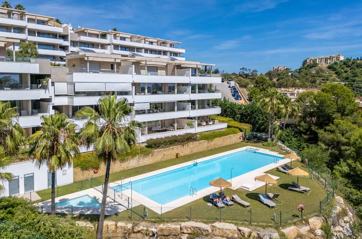 Modern Luxury Escape | Sea Views + Terrace - Benahavís