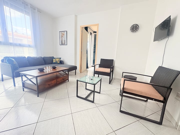 Grand Appartement 4 Chambres Avec Climatisation - Perpignan