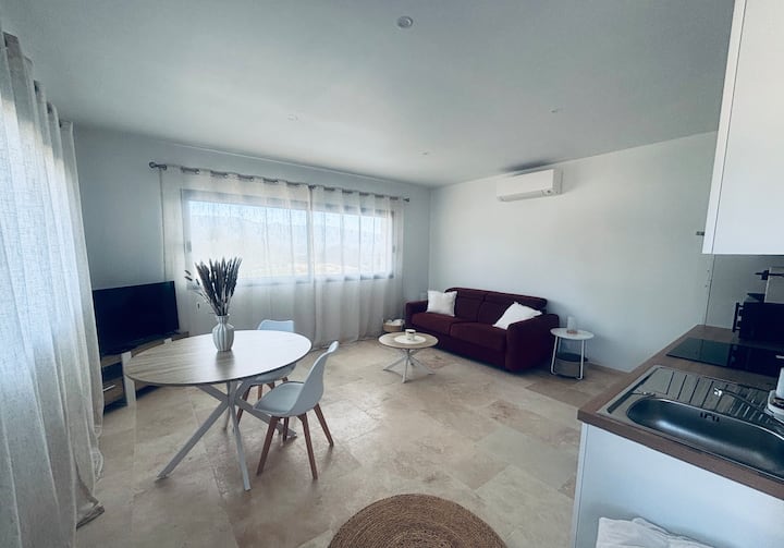 Magnifique Studio Neuf Vue Sainte Victoire - Rousset