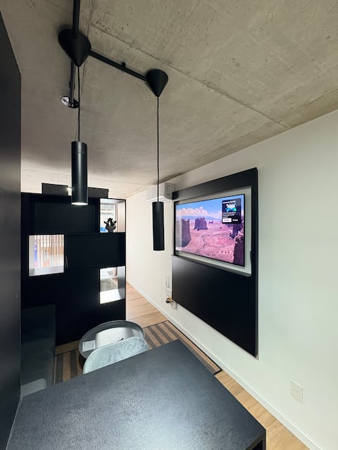 Successful Airbnb property: Spacious studio apartment in Cordon. in Cordon