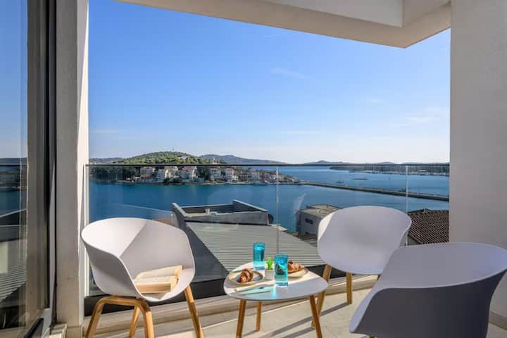 Appartement Penthouse Lux (126011-a2) - Rogoznica