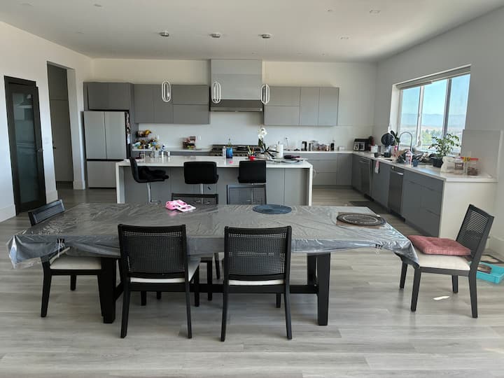Lux Designer Property With Bay View - Fremont, CA