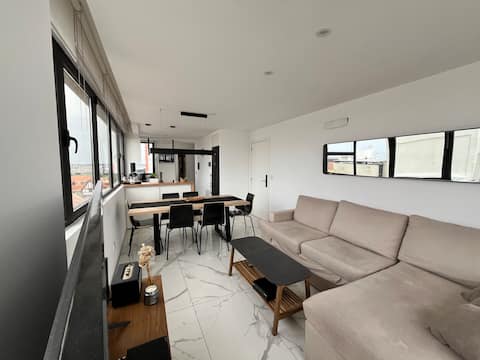 Popular Airbnb listing: Premium accommodation in Playa Grande on the 8th floor in Partido De General Pueyrredón