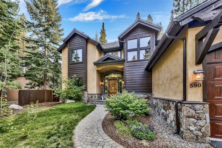 Pinewood Paradise Retreat - Lago Tahoe