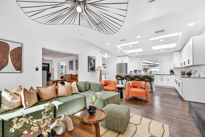 [5br Family Villa] Pool + Pickleball + Game Room - タンパ, FL