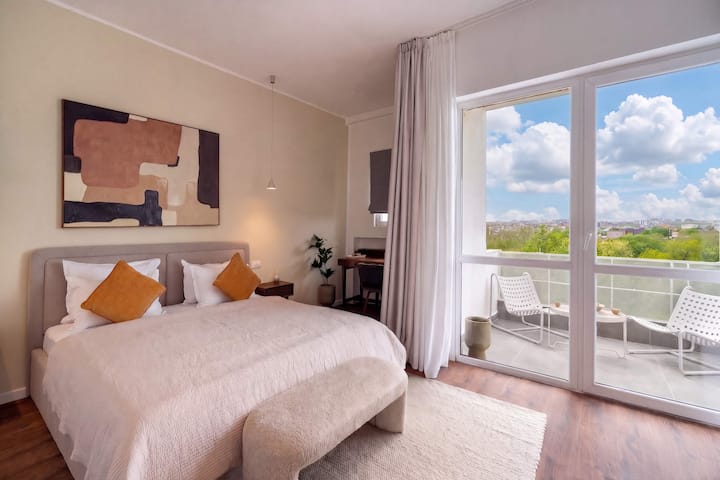 Stunning 2br | Panoramic Views Of Cismigiu Gardens - Bucarest