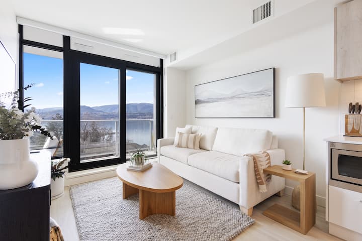 Lake-view Retreat · Pool/gym/beach Access | Luma - Kelowna