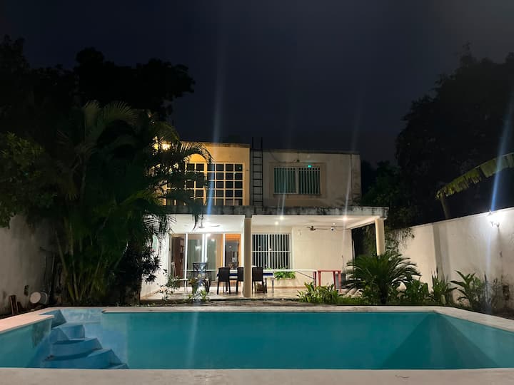 Excelente Casa A 3 Cuadras De Paseo De Montejo - Mérida