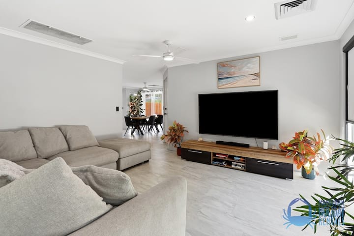 Mandurah Poolside Retreat - 曼杜拉