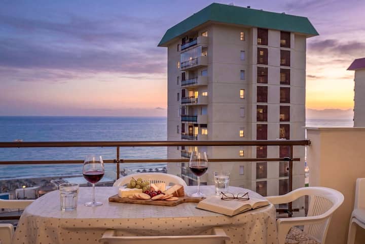Stylish Apartment With Panoramic Sea Views! - Fuengirola