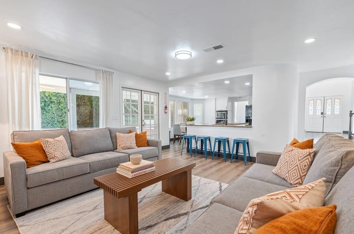 5br Lux Pool Home In Highland Prime Location - San Bernardino, CA