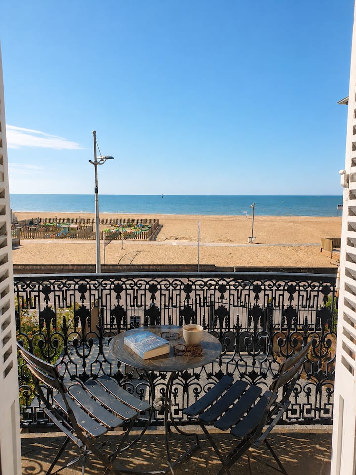 Villa 8 Personnes, Face à La Mer, Proche Centre - Cabourg