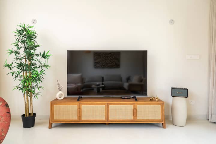 Living room image 3