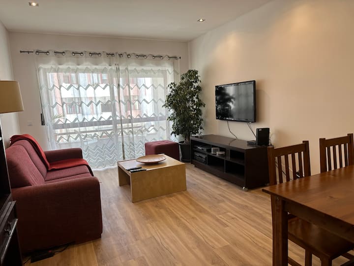 Spacious 2-bed W/ Balcony Apartment Costa Caparica - Costa da Caparica