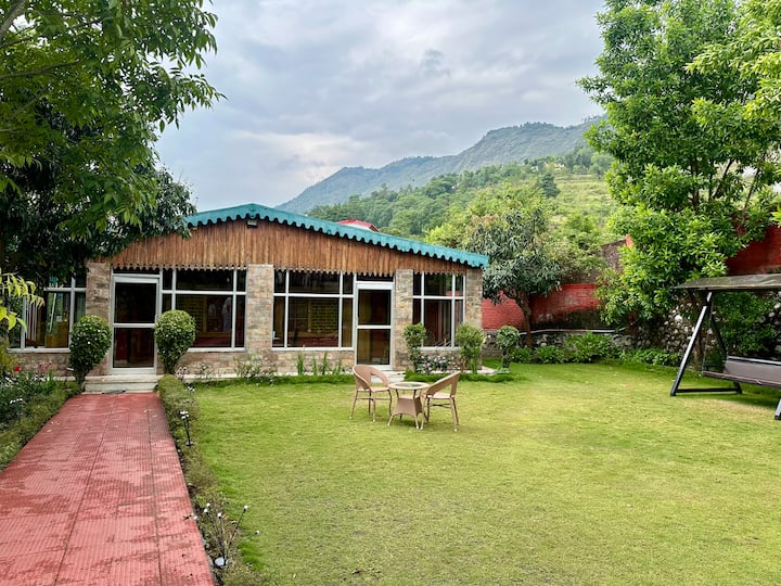 The Crestwood Villa | Luxury Retreat - Bhimtal