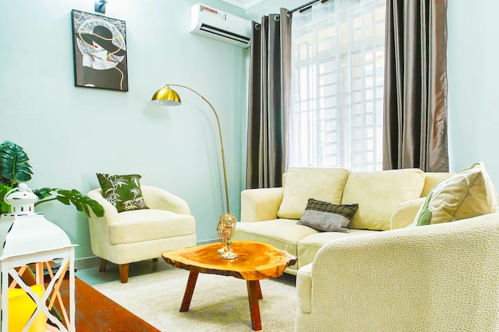 Peaceful 2bdr Apartment With Pool - Dar es Salaam