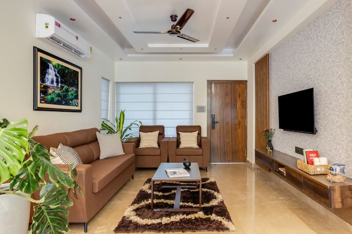 Living room image 2