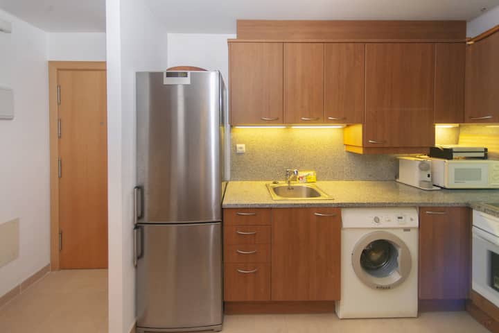 Palamós Apartment With Patio, Pool & Wifi - Palamós