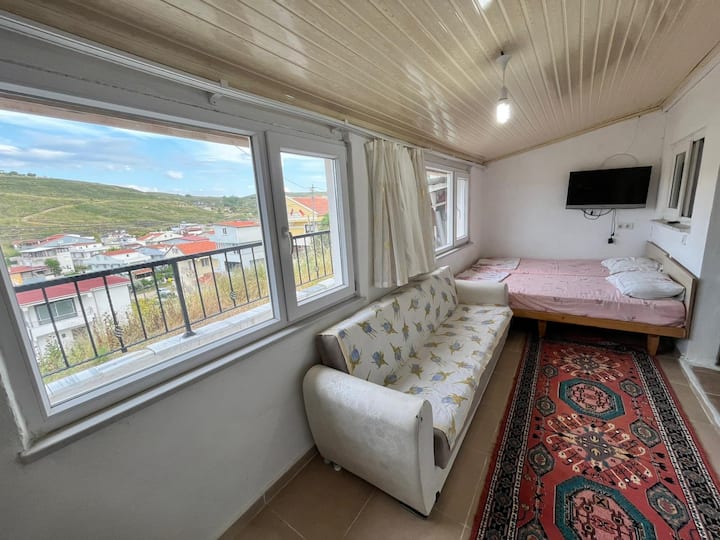 Avşa Adasında Denize 2 Dakika Verandalı 2+1 Daire - Avşa Adası