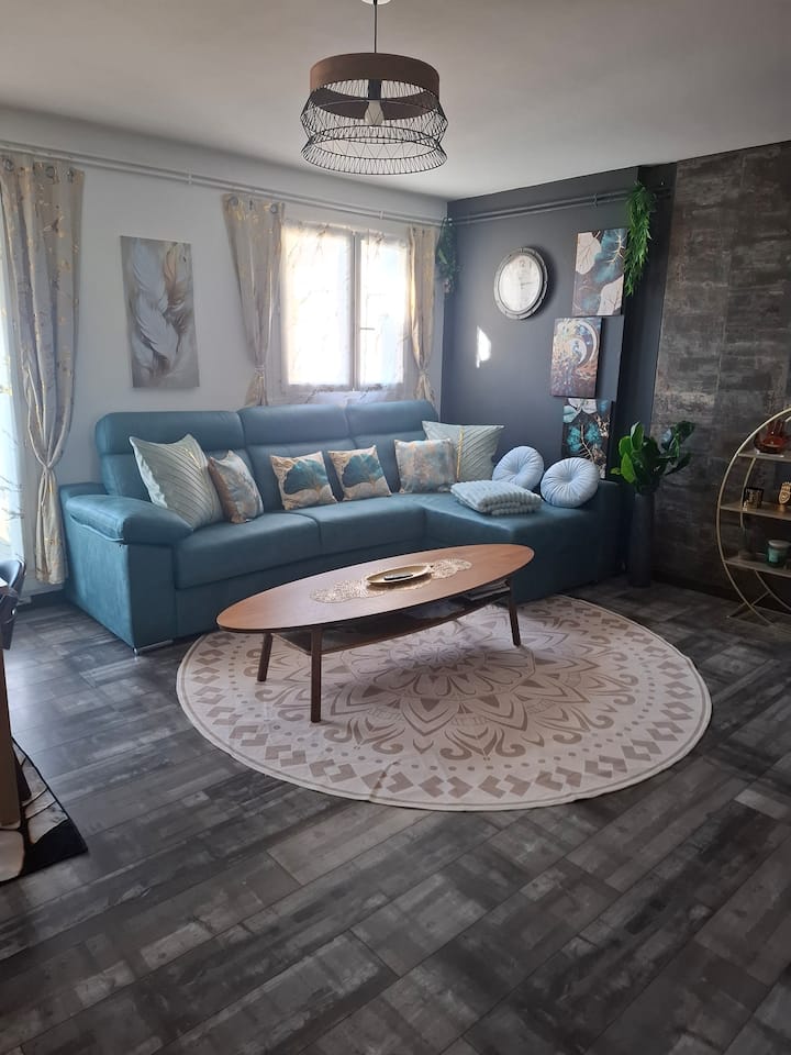 Appartements Agréable
Libre Du 4 Au 11 Juillet - Istres