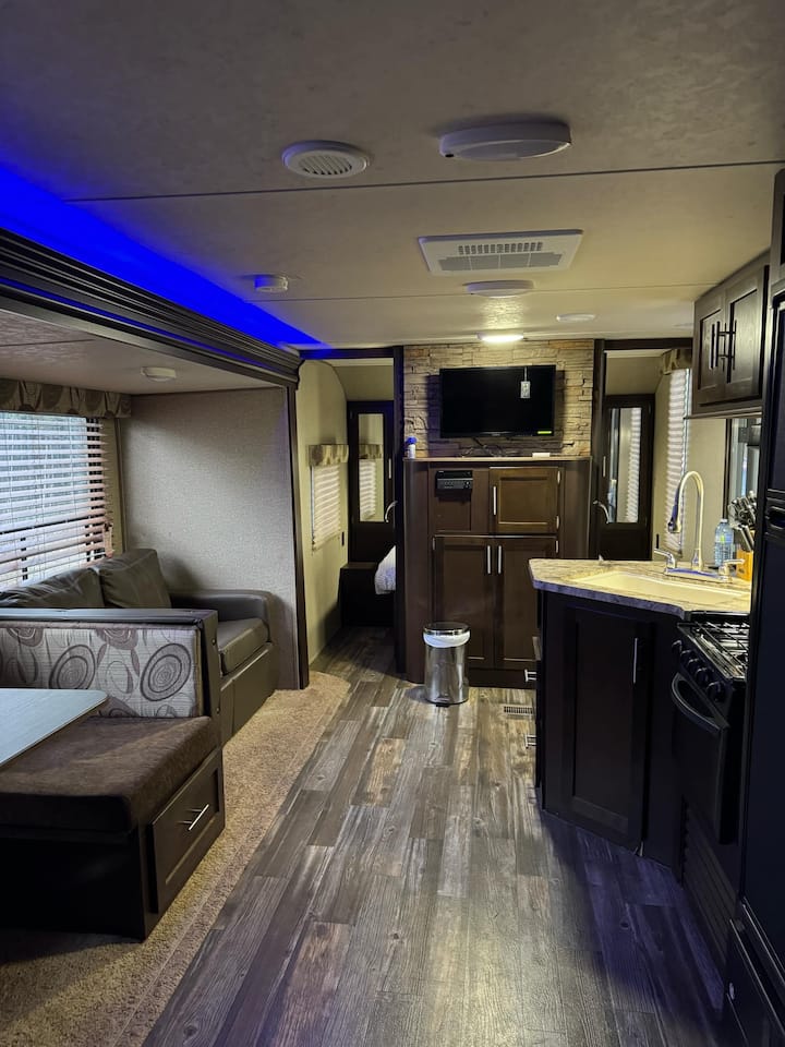 Halfmoon Cabin On Wheels - Alberta