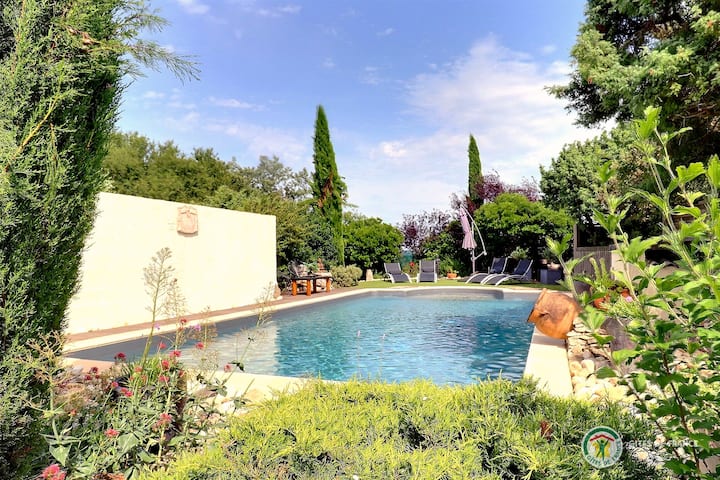 Gîte Pour 2 Personnes Avec Piscine En Ardèche - Ardèche