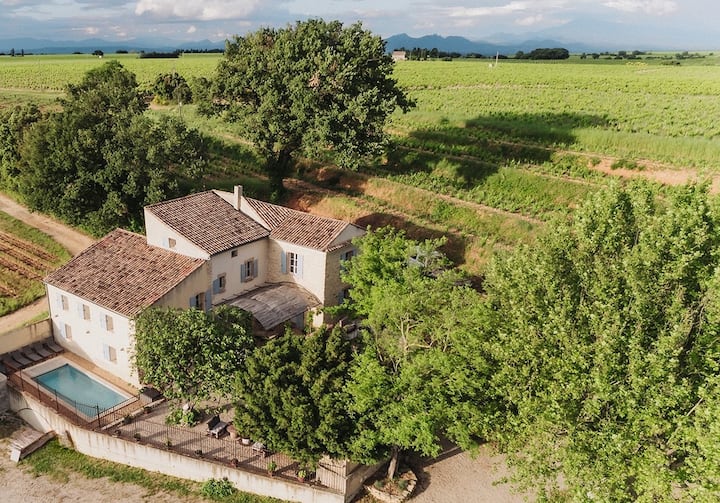 Belle Maison Au Coeur Du Vignoble Châteauneuvois - Orange