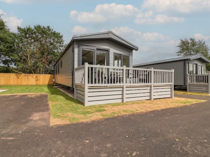 The Oaks 2 Bedrooms, Delamere - North Wales
