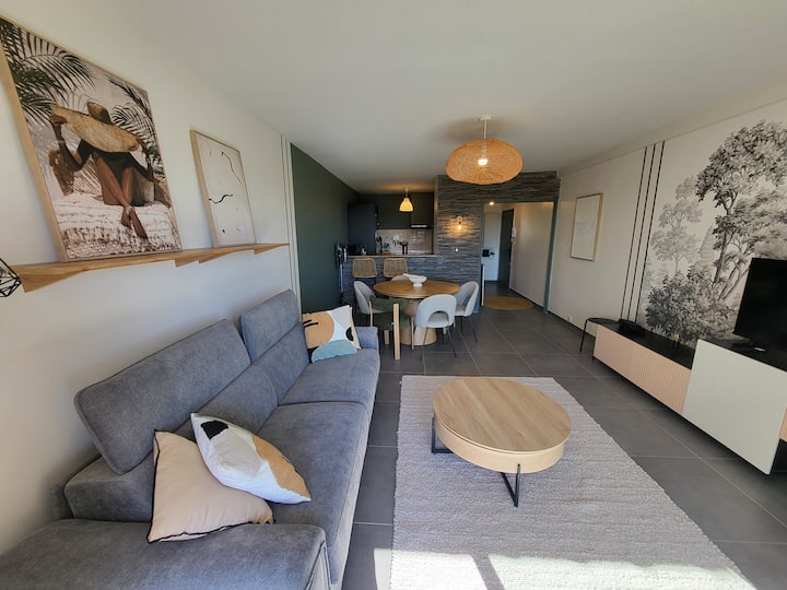 Appartement T3 Avec Balcon, Clim, Vue Mer Et Port - La Favière