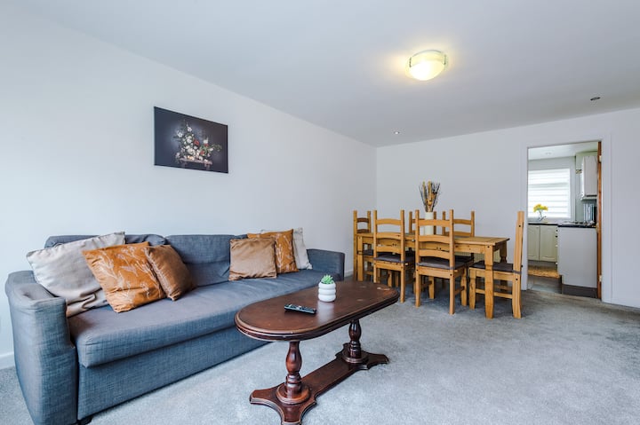 Stylish Home | Fully Equipped | Long Stays Welcome - Bury