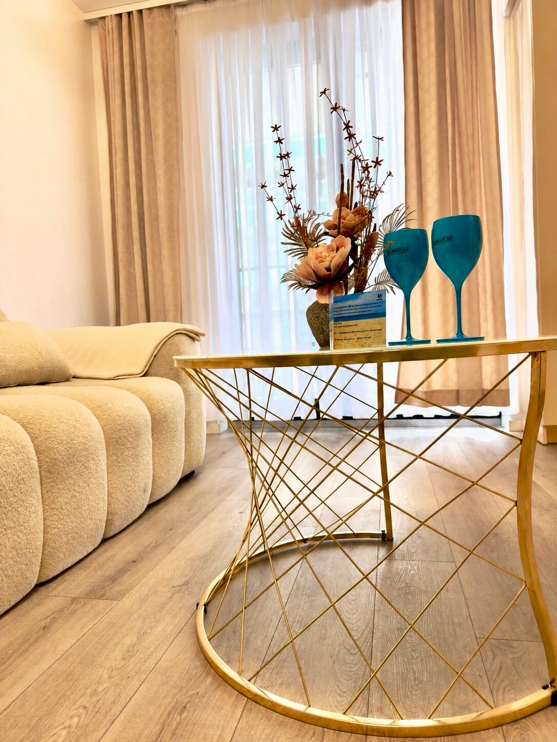 Aqua Vista Marmara 5 – Luxury Furnished Apartment, Sea View — Apartament — închiriere de vacanță cu vedere la mare în Năvodari, Romania, Constanța, România — fotografia 3 a proprietății | Aqua Vista Rentals