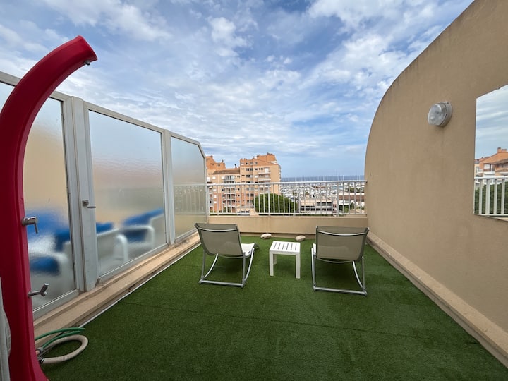 Appartement Duplex Vue Sur Le Port Dhyères - Hyères