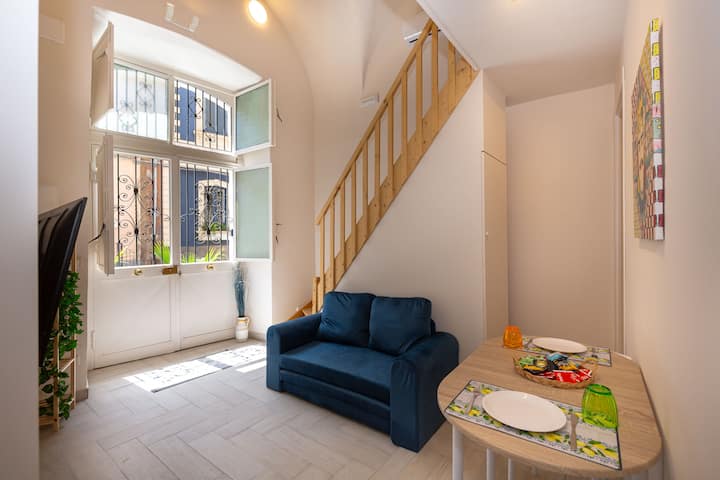 April Apartment 2 - Loft In Centro Città - Catania