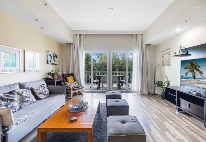 2 Story 3 Bdrm At Provident Blu In Heart Of Doral - Hialeah