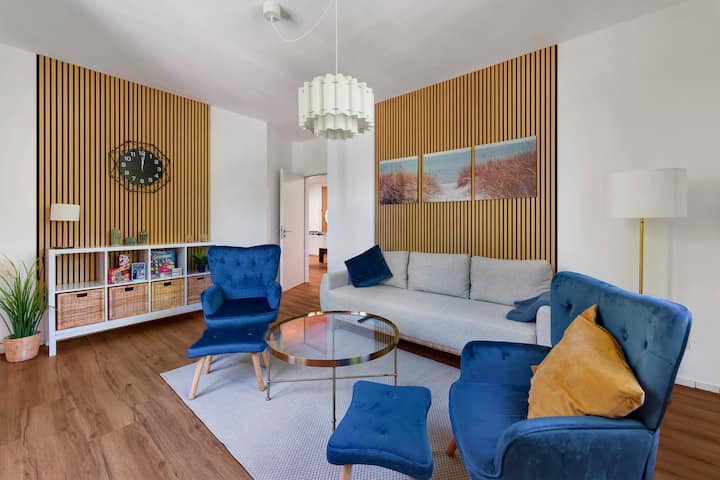 Spacious 125m² Munich Group Suite | 11p |Game Room - Taufkirchen