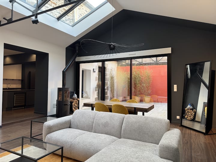 Magnifique Loft Industriel-chic Avec Patio - Brest