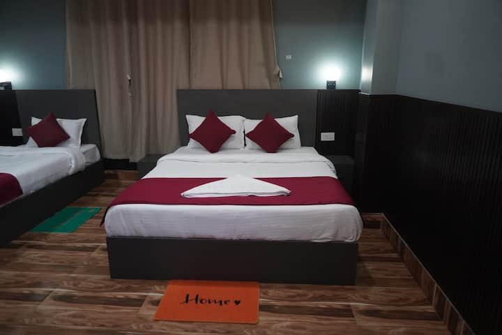 These Apartments Is Located At Very Peaceful - Gangtok