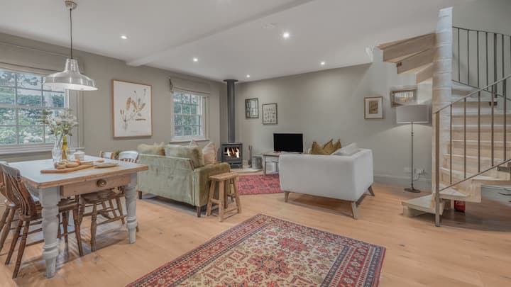 Claytons Hideaway, Romantic 1-bed Cotswold Retreat - Stow-on-the-Wold