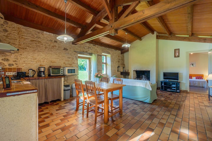 Gîte En Pierre Avec Piscine Entre Dordogne Et Lot - Lot-et-Garonne