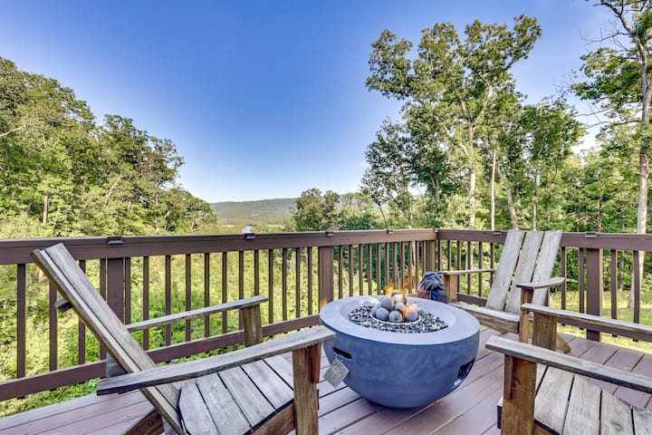 Gazebo Grilling & River Chilling: Front Royal Home - Front Royal, VA