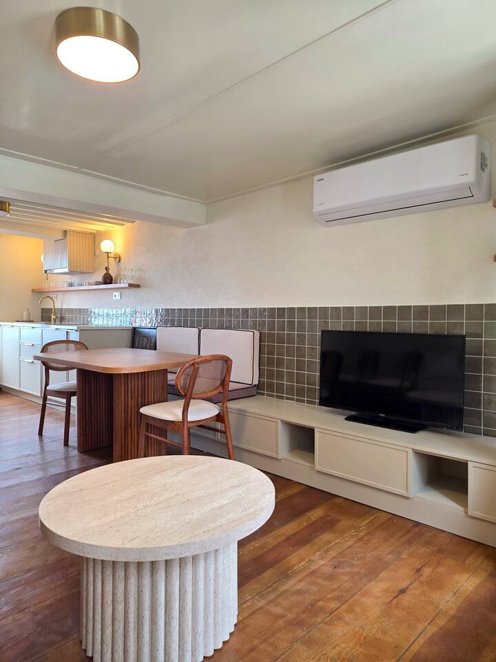 Historic Greek House With Sea View Balcony - Cunda