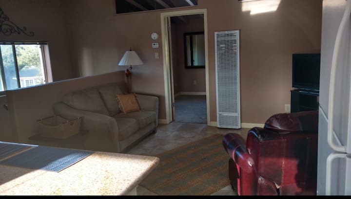 Nipomo Country Cottage - Guadalupe, CA