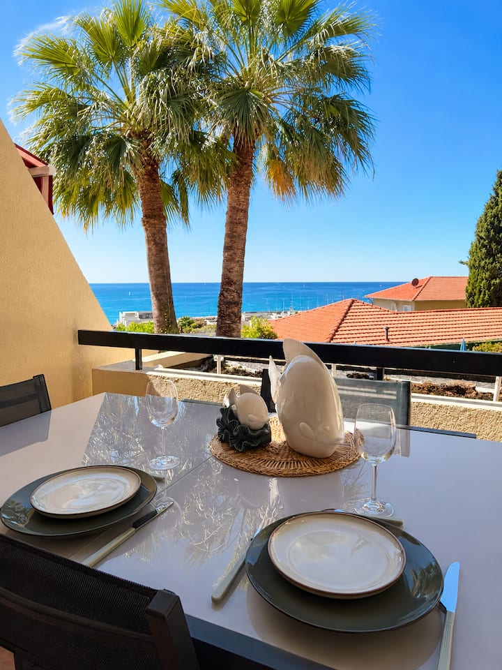 Menton Vue Mer Et Piscine - Menton